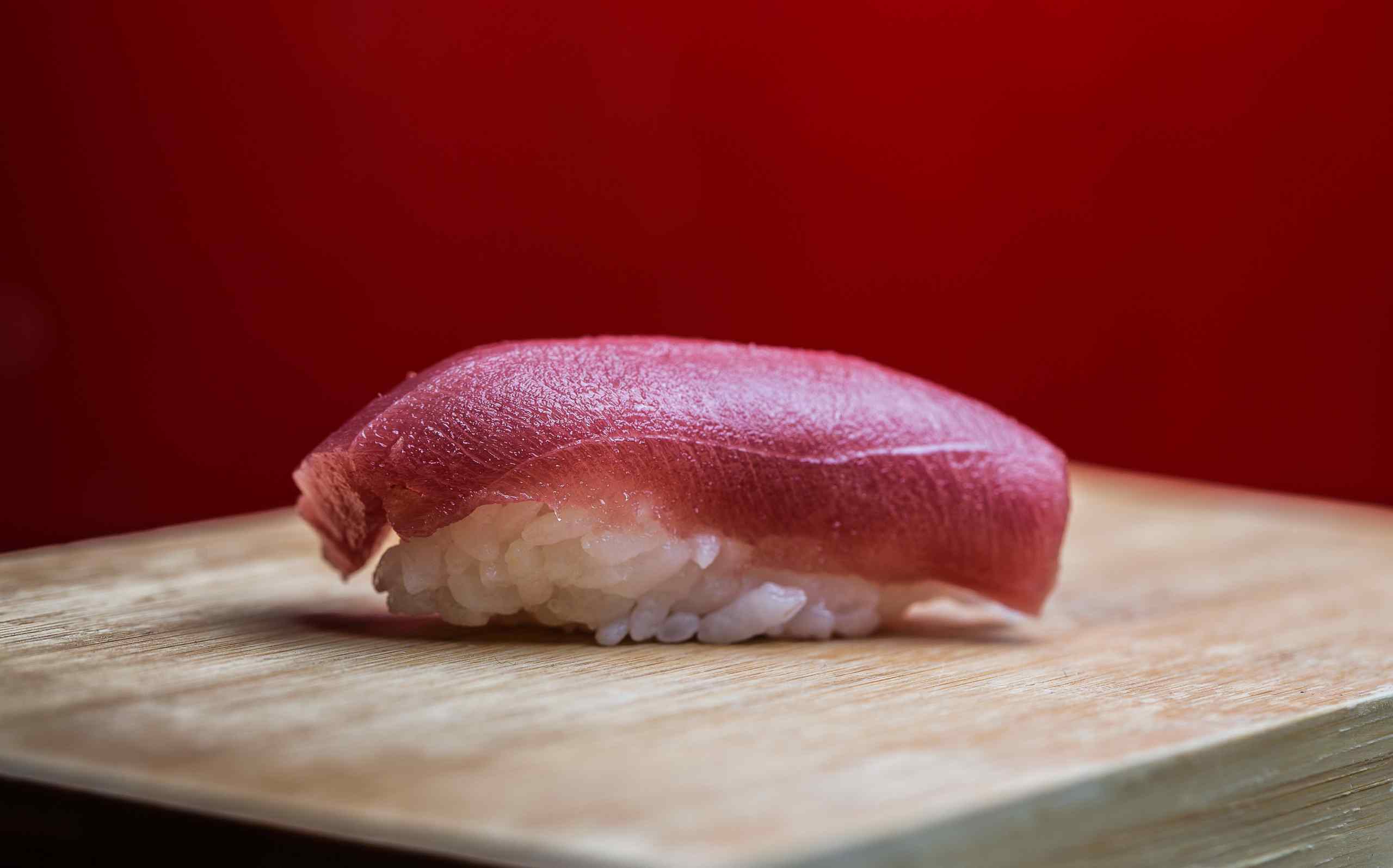 The (bluefin tuna) nigiri etiquette manual - Fuentes